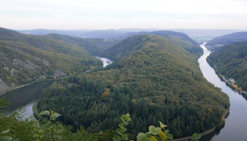 vue de la boucle de la sarre